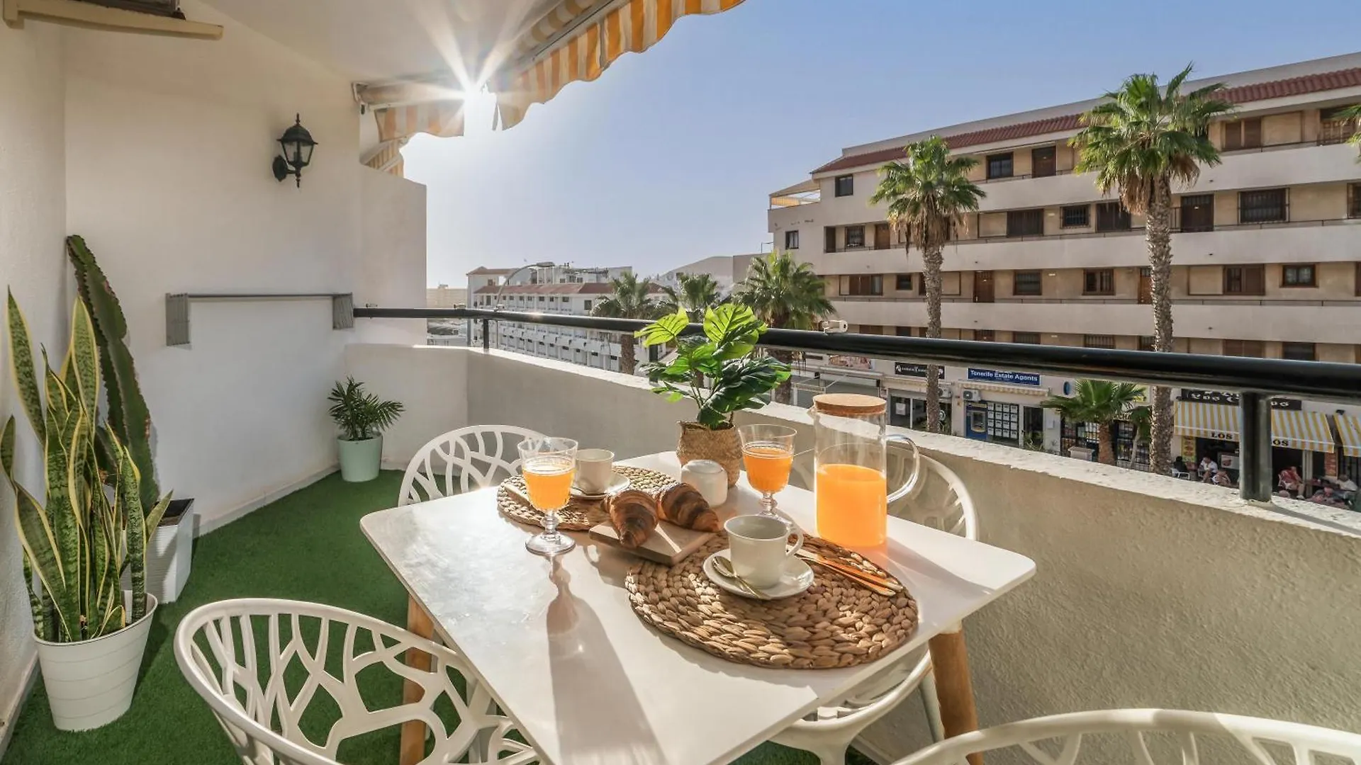 Summerland Luxury Apartment In Los Cristianos Arona